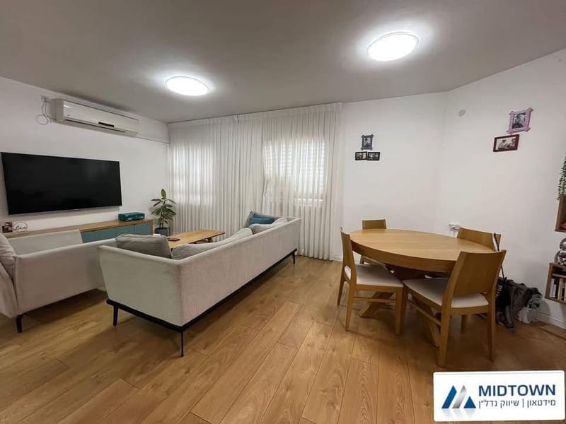 תמונה מפייסבוק – 4 חדרים • 2,490,000 ₪, ויצמן 177, פועלים ב', כפר סבא (1)