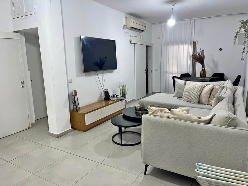 Photo from Facebook – 3 Rooms • ₪4,099, בלפור 20, Southwest Neighborhood - Old, Bat Yam (1)