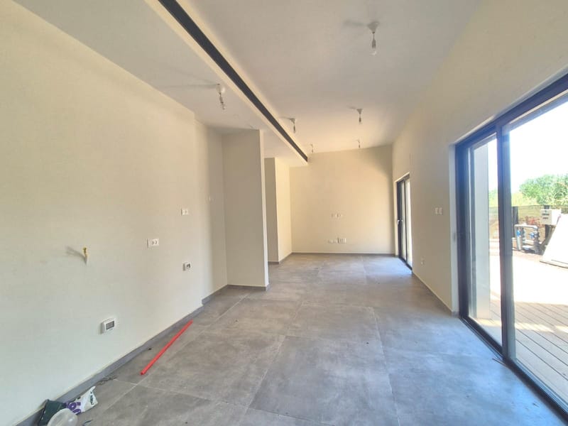 תמונה מפייסבוק – 4.5 חדרים • 4,650,000 ₪, מתחם 20-19 (מתחם הפרחים), הוד השרון (1)