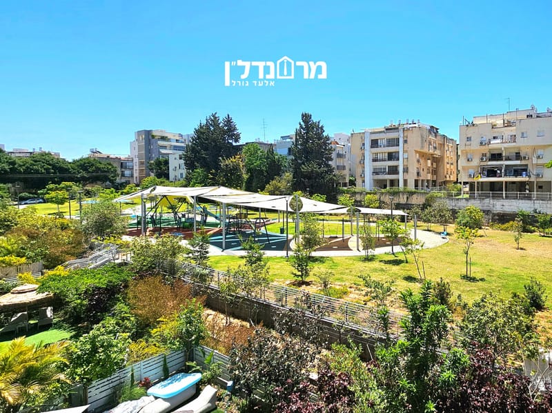 תמונה מפייסבוק – 5 חדרים • 4,550,000 ₪, מרכז, הרצליה (1)