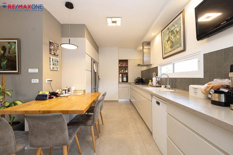 Photo from Facebook – 5 Rooms • ₪3,350,000, הגר״א, Poalim Dalet, Kfar Saba (1)