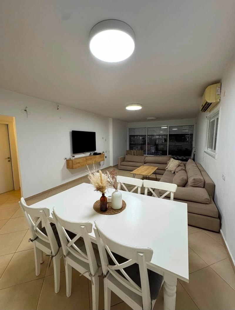 4 Комнаты с соседями • 2,400 ₪ - Image 1