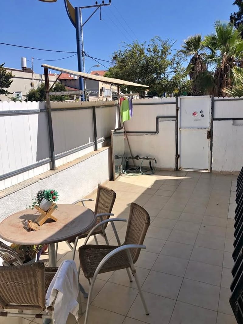 תמונה מפייסבוק – 2 חדרים • 4,000 ₪, שכונה דרום מזרח, בת ים (1)