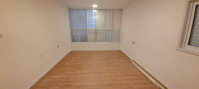 Фото с Facebook – 2.5 Комнаты • 4,600 ₪, שפרינצק, 'רסקו א, Холон (1)