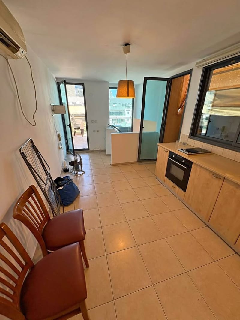 תמונה מפייסבוק – 2.5 חדרים • 7,800 ₪, מונטיפיורי, תל אביב (1)