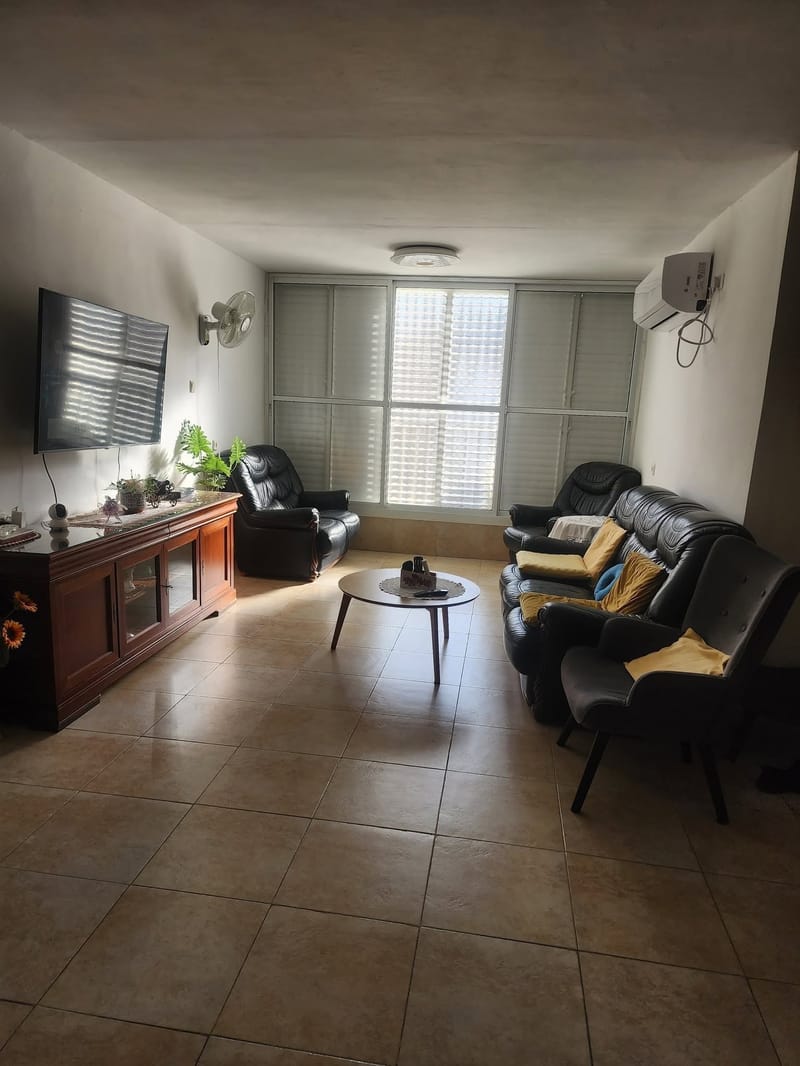 תמונה מפייסבוק – 4.5 חדרים • 5,800 ₪, הורד 16, קריית אונו הוותיקה, קרית אונו (1)