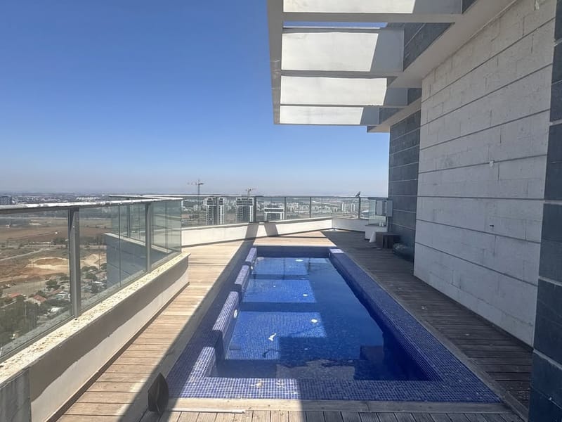 Photo from Facebook – 5 Rooms • ₪18,500, Galei HaYam, Netanya (1)