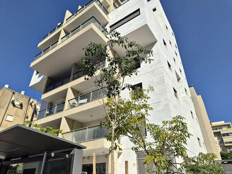 תמונה מפייסבוק – 4 חדרים • 7,300 ₪, דרך יבנה, נווה יהודה, רחובות (1)
