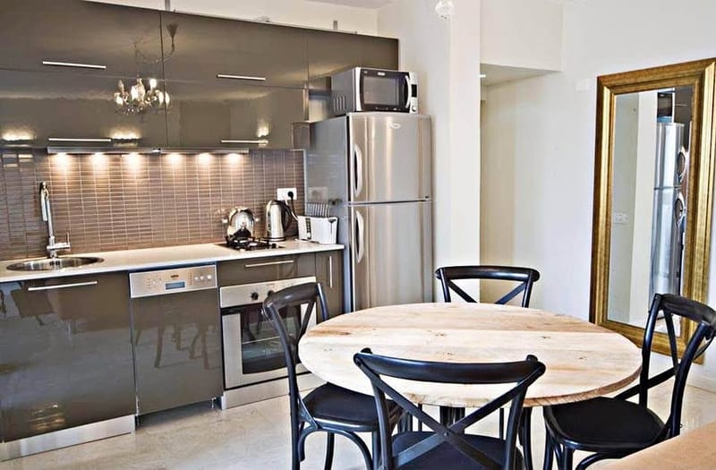 תמונה מפייסבוק – 3 חדרים • 12,500 ₪, דיזנגוף, גורדון, הרצליה (1)