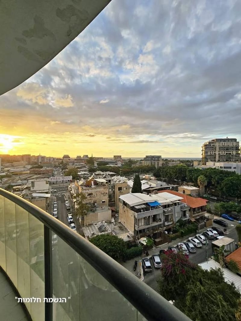 תמונה מפייסבוק – 4 חדרים • 15,000 ₪, פלורנטין, תל אביב (1)