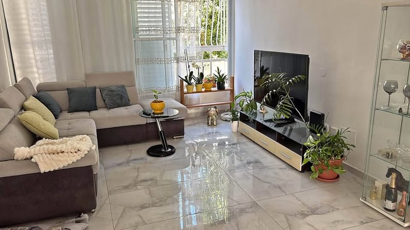 תמונה מפייסבוק – חדר בדירת שותפים • 2,500 ₪, עצמאות - יוספטל, בת ים (1)