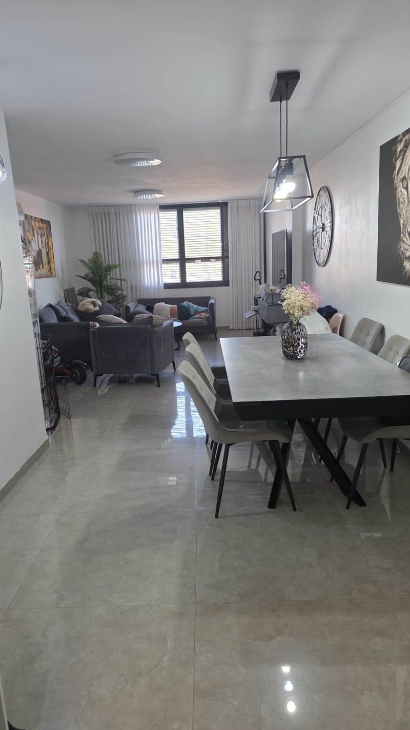 תמונה מפייסבוק – 5 חדרים • 6,000 ₪, ריינס, נאות הרצל, נתניה (1)