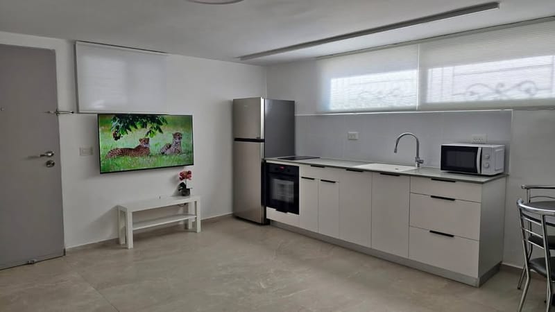 Фото с Facebook – 2 Комнаты • 4,500 ₪, ха-Парк, Кфар-Сава (1)
