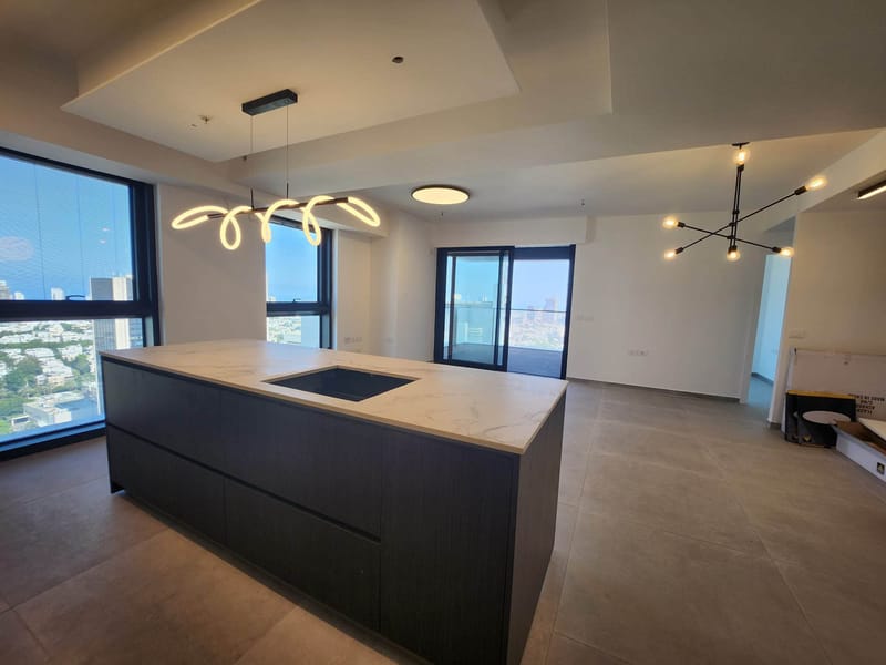 4 Комнаты • 18,000 ₪ - Image 1