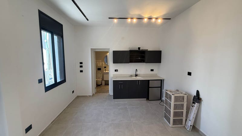 Studio • ₪4,200 - Image 5