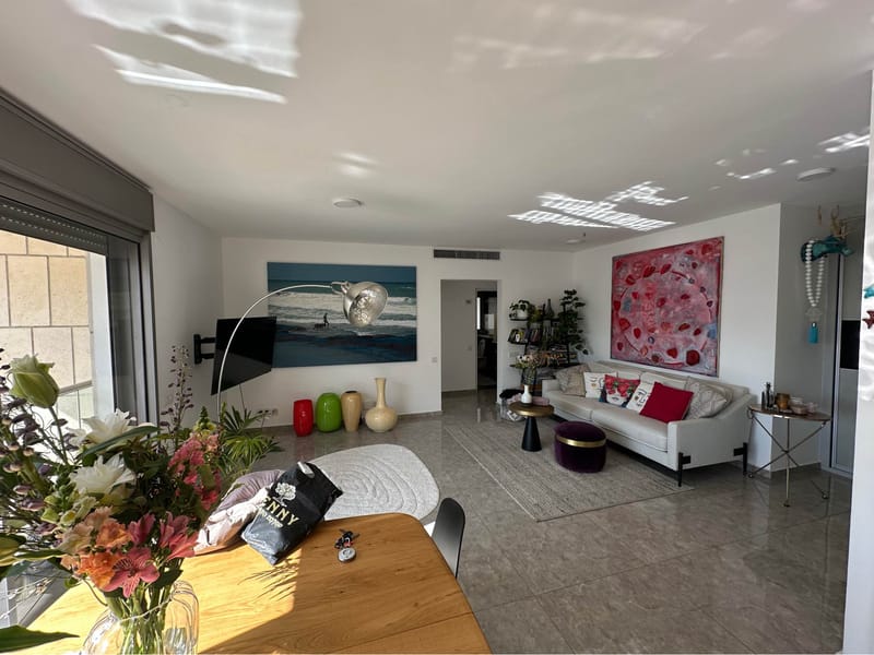 4 חדרים • 13,500 ₪ - Image 2