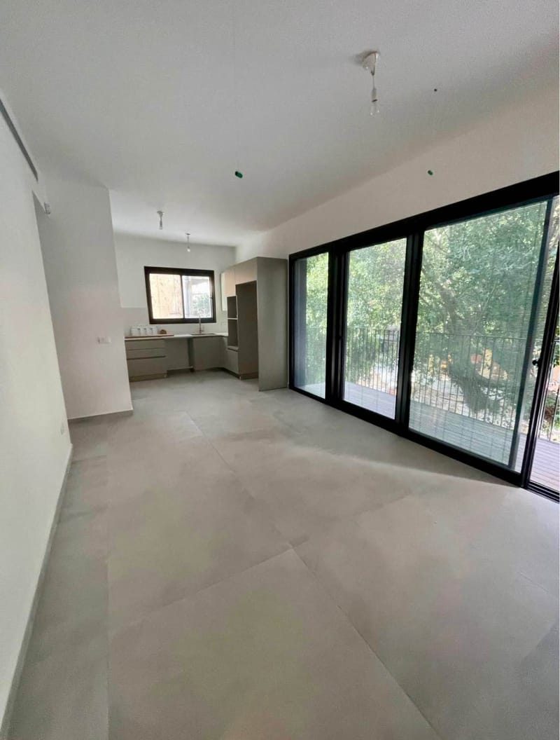 3 Rooms • ₪10,950 - Image 1