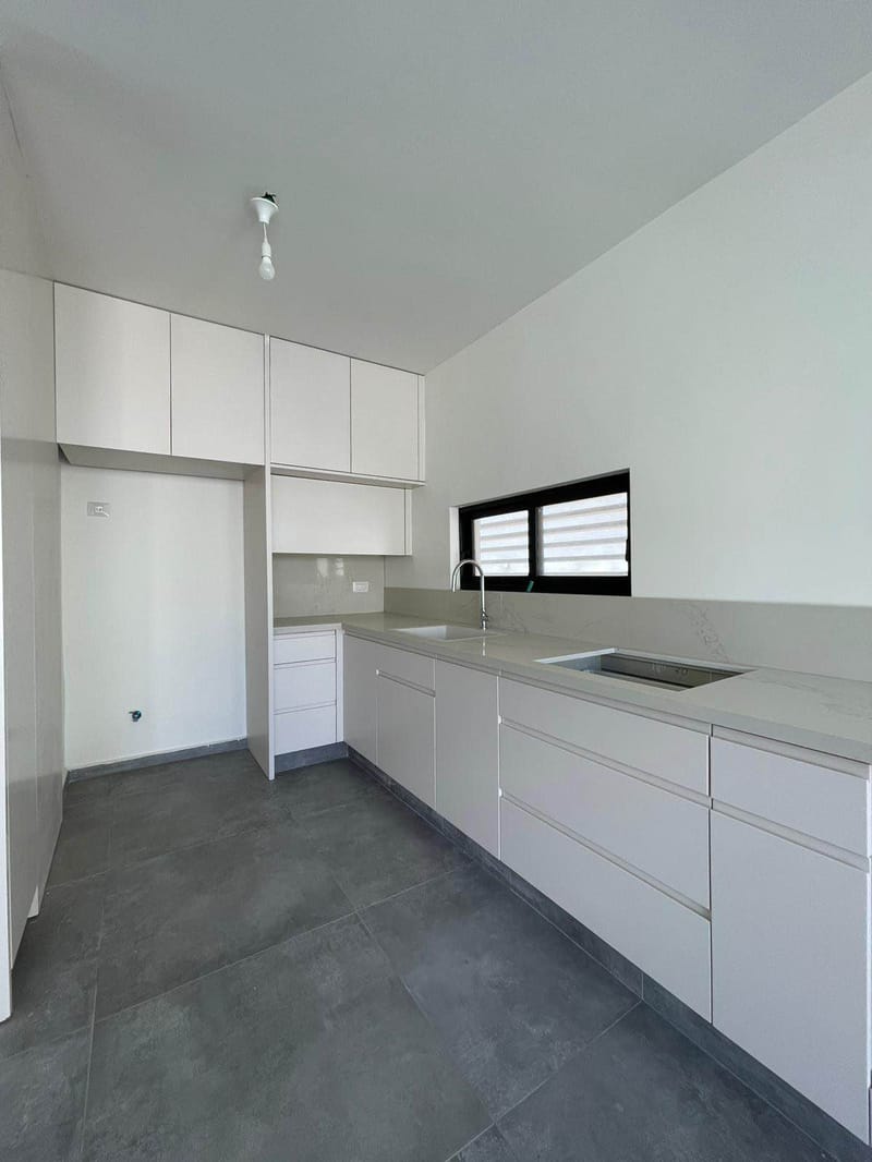 4 Rooms • ₪15,000/mo - Image 1