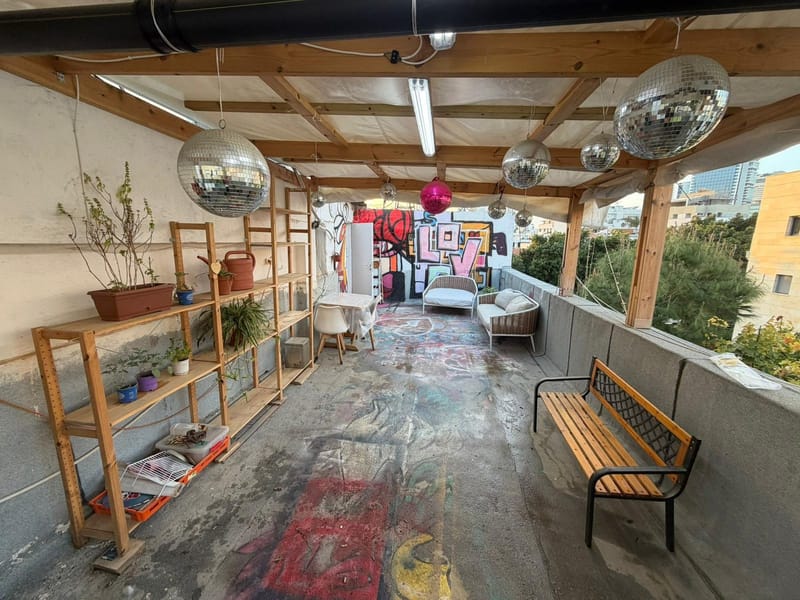 2 חדרים • 5,600 ₪ - Image 2