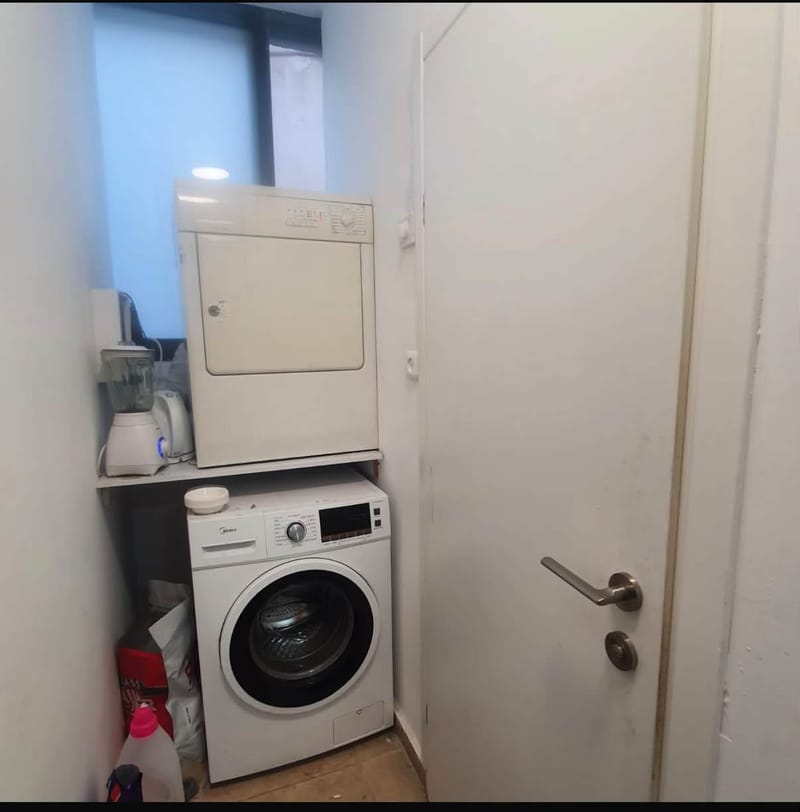 תמונה מפייסבוק – חדר בדירת שותפים • 2,000 ₪, תושיה, מונטיפיורי, תל אביב (1)