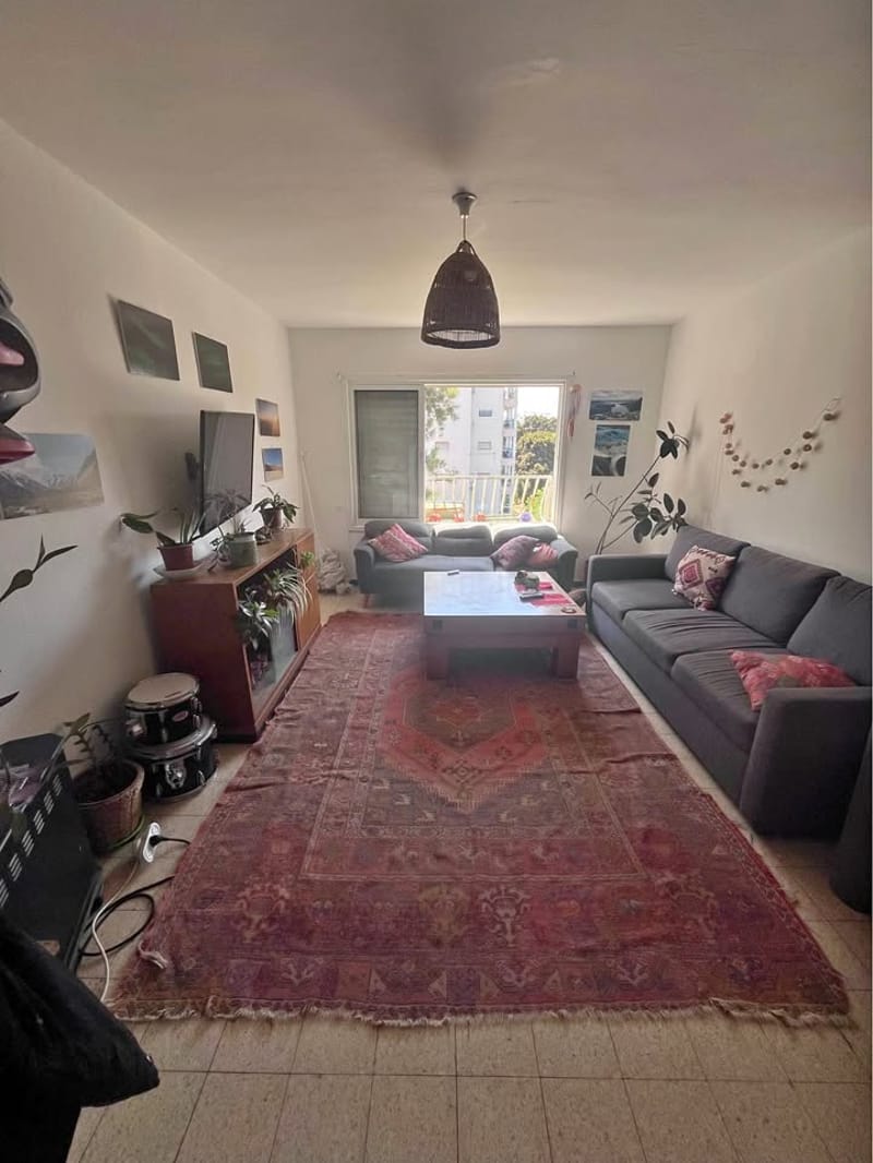 תמונה מפייסבוק – חדר בדירת שותפים • 2,350 ₪, מיכאלאנג׳לו, צהלון ושיכוני חיסכון, תל אביב (1)