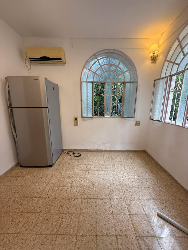 תמונה מפייסבוק – 2.5 חדרים • 3,000 ₪, הנרקיסים 5, כרמל מערבי, חיפה (1)