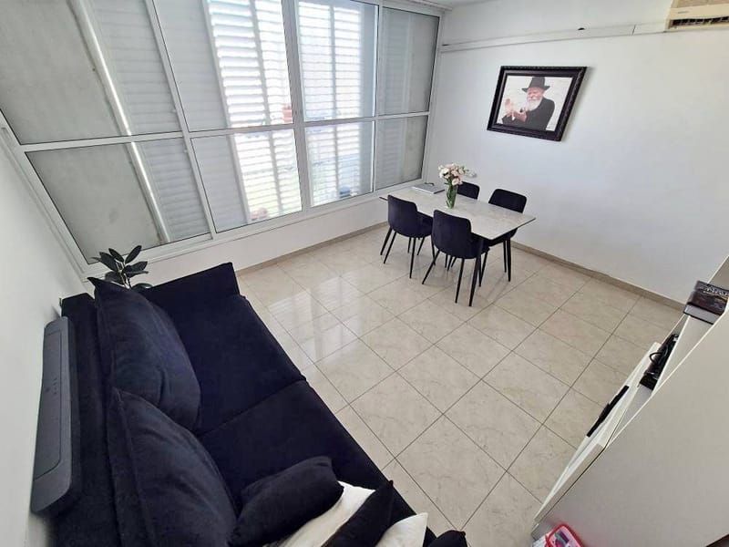 תמונה מפייסבוק – 3 חדרים • 4,400 ₪, הרב זינגר, רמב"ם, ראשון לציון (1)