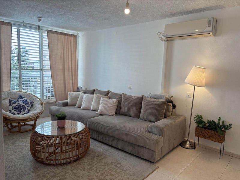 תמונה מפייסבוק – 3 חדרים • 4,900 ₪, מעלות השקט, נאות יהודית ונווה ארזים, חולון (1)