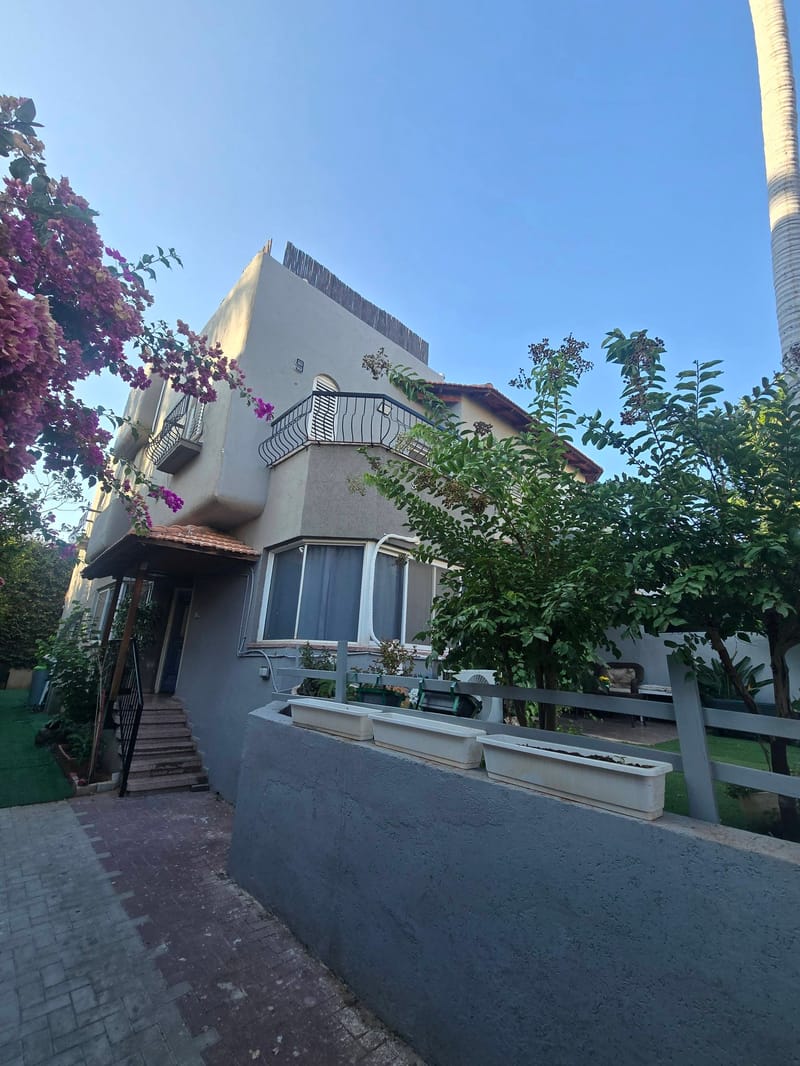 תמונה מפייסבוק – 6 חדרים • 11,500 ₪, אברמוביץ, ראשון לציון (1)