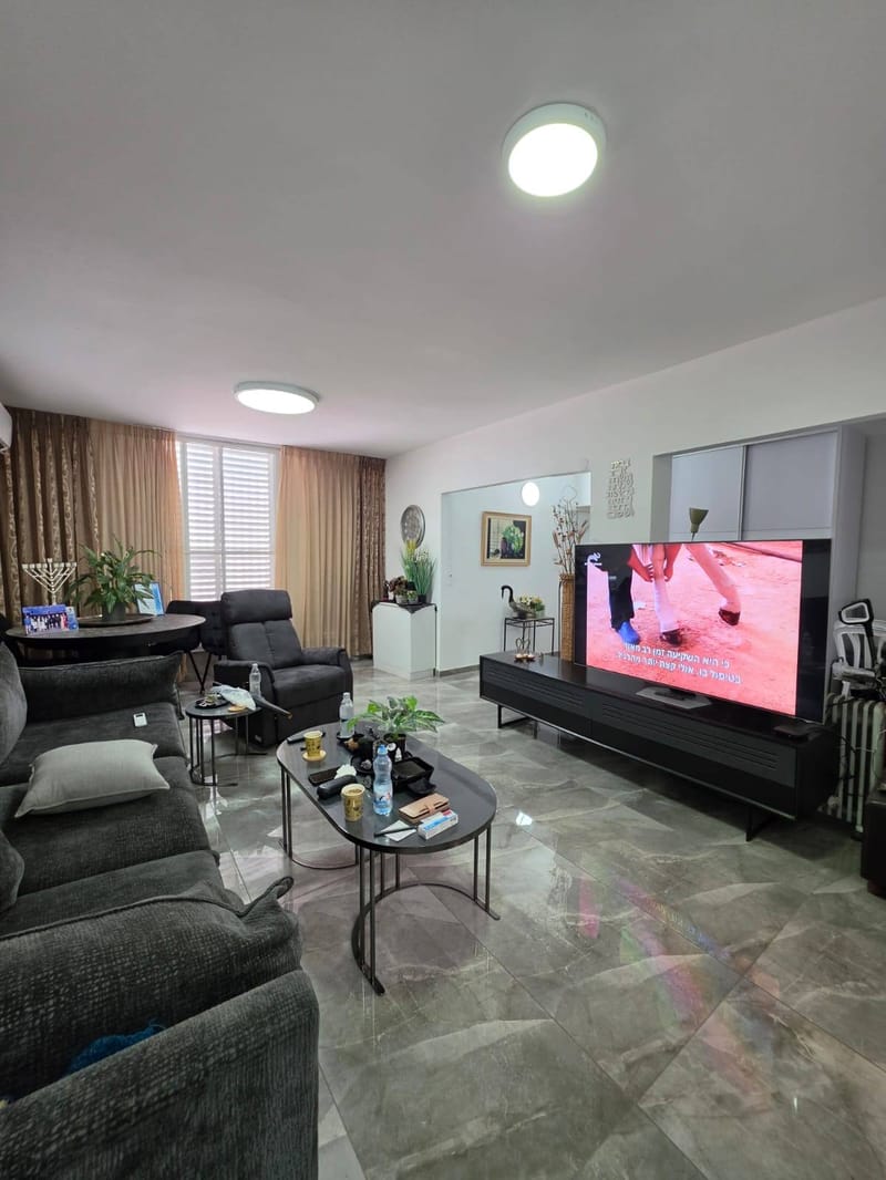 Photo from Facebook – 4 Rooms • ₪5,700, חנה ומיכאל לוין, Revivim, Rishon LeZion (1)