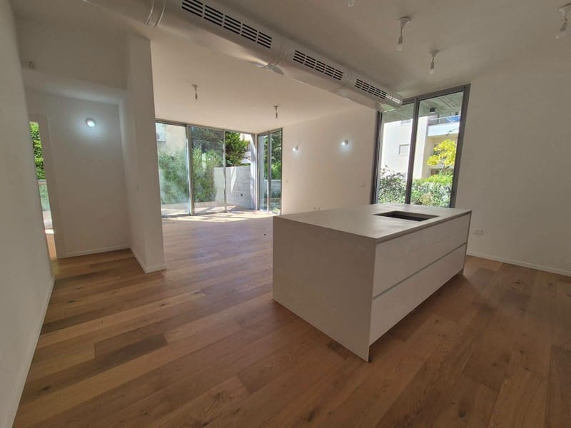 תמונה מפייסבוק – 4 חדרים • 6,400,000 ₪, אלון, רמת השרון (1)