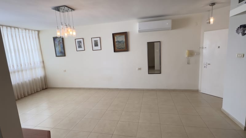 Photo from Facebook – 4.5 Rooms • ₪7,700, שועלי שמשון 7, Rishonim, Kfar Saba (1)