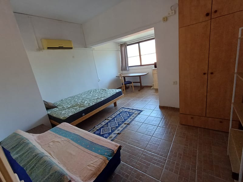 תמונה מפייסבוק – סטודיו • 2,400 ₪, הרב הרצוג 4, 'שכונה א, רחובות (1)