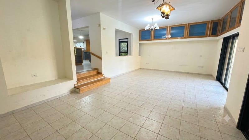 תמונה מפייסבוק – 6 חדרים • 15,500 ₪, ההגנה 126, נווה דוד רמז, רעננה (1)