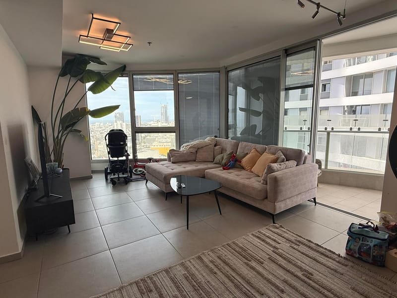 4 Комнаты • 15,000 ₪ - Image 1