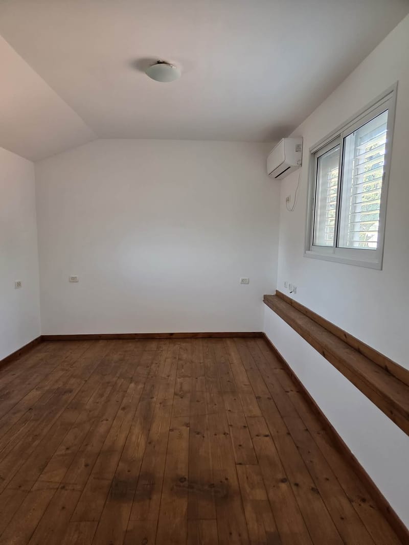Photo from Facebook – 3 Rooms • ₪6,000, Gan Rashal, Herzliya (1)