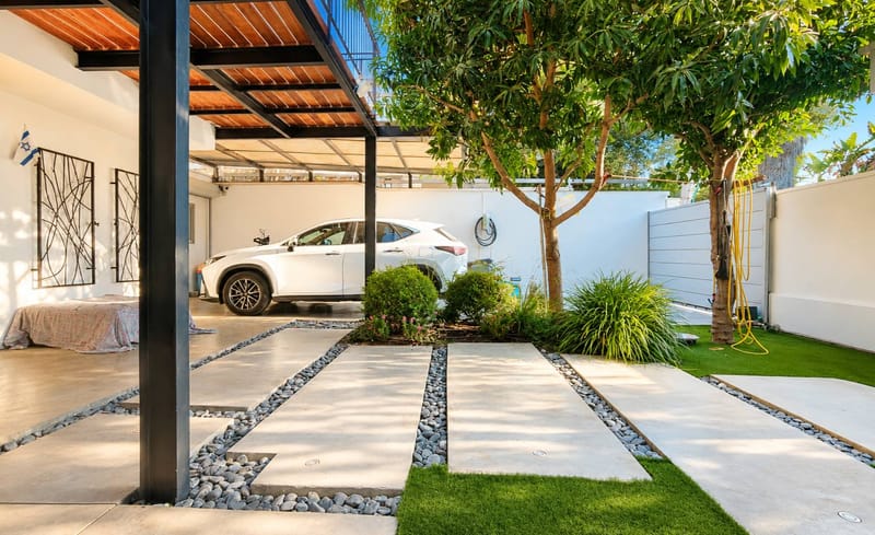 תמונה מפייסבוק – 6 חדרים • 27,000 ₪, גולן, רמת השרון (1)