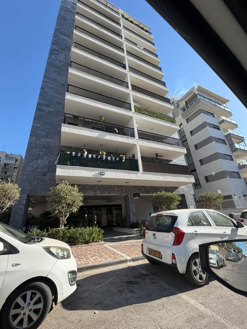 Photo from Facebook – 4 Rooms • ₪7,000, כרמלי 14, Ein Ganim, Petah Tikva (1)