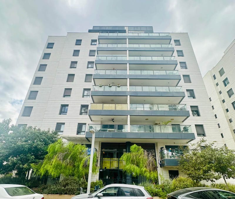 Photo from Facebook – 3 Rooms • ₪9,000, Glil Yam, Herzliya (1)