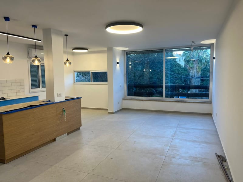 4 Rooms • ₪10,500 - Image 1