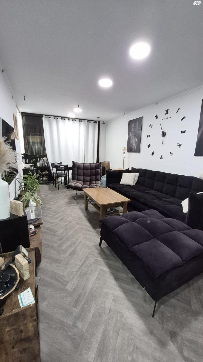 3 Комнаты • 5,000 ₪