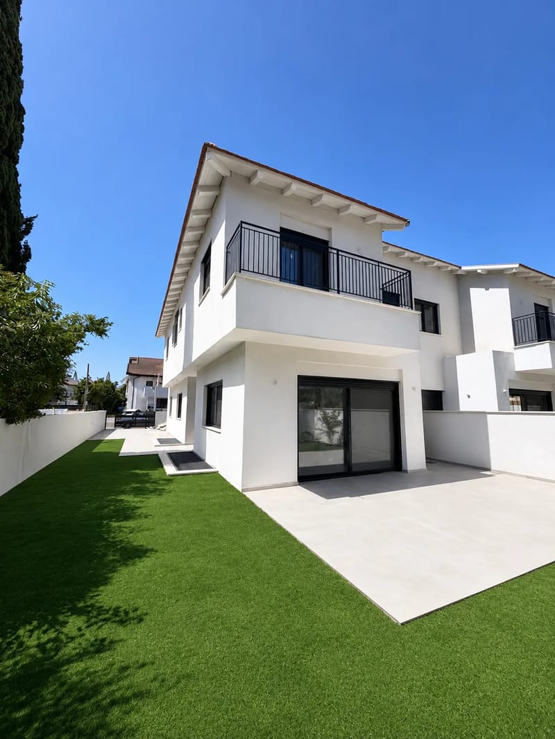 תמונה מפייסבוק – 8 חדרים • 25,000 ₪, אחד העם, לסטר, רעננה (1)
