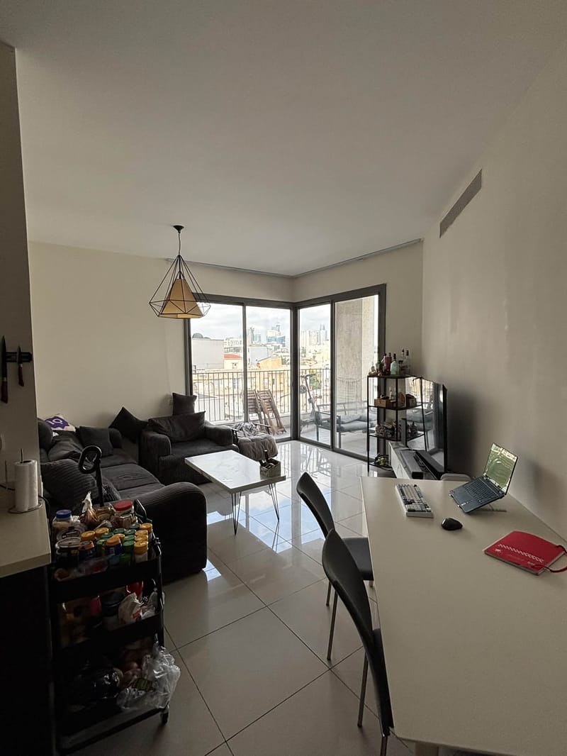 תמונה מפייסבוק – חדר בדירת שותפים • 4,650 ₪, הרצל, גבעת הרצל, תל אביב (1)