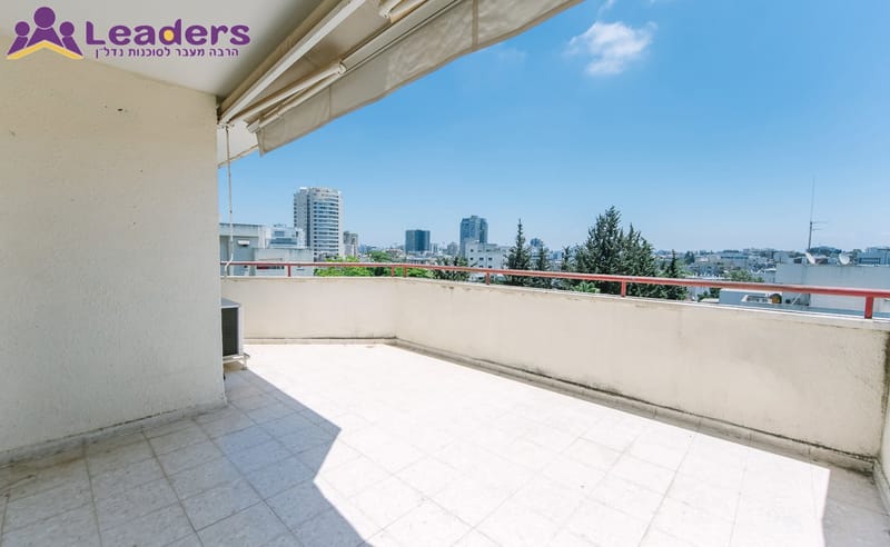 תמונה מפייסבוק – 4 חדרים • 2,790,000 ₪, הרצליה (1)