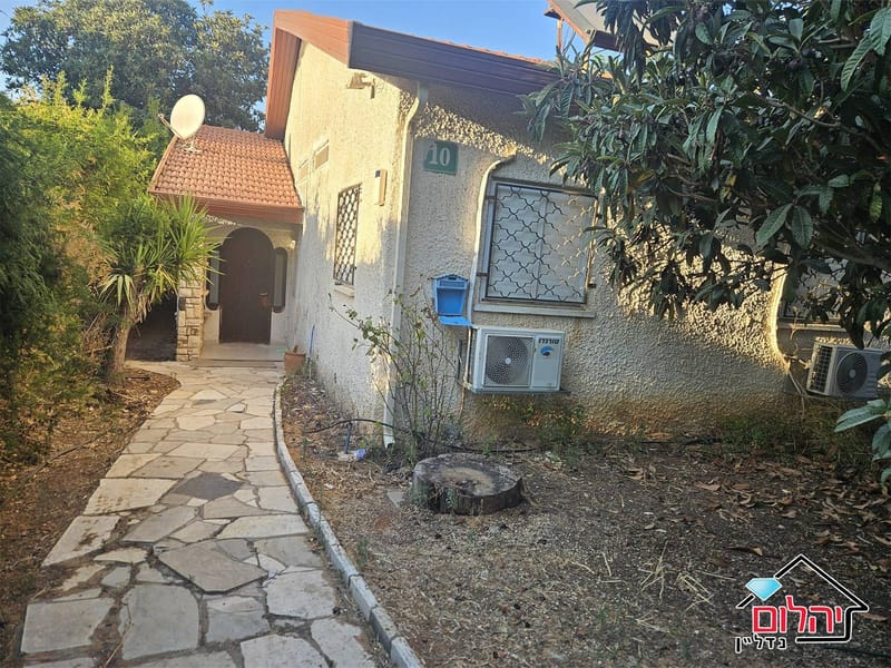 תמונה מפייסבוק – 4 חדרים • 4,950,000 ₪, אחד העם 10, מעוז, כפר סבא (1)