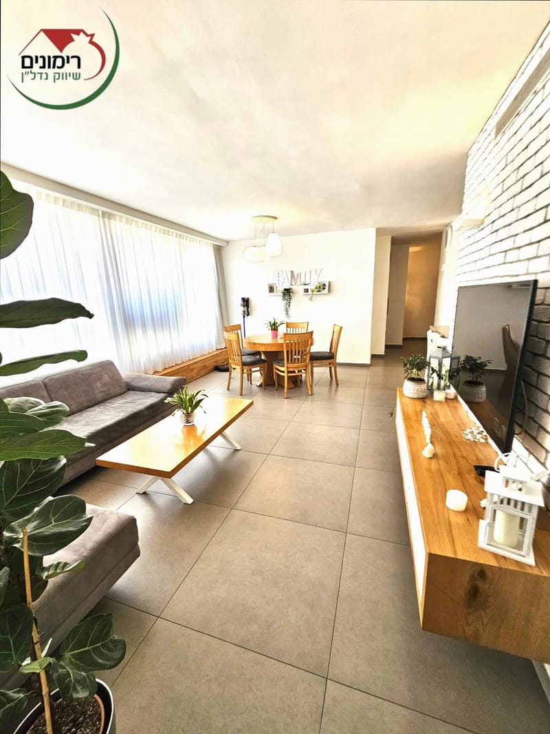 תמונה מפייסבוק – 4 חדרים • 3,299,000 ₪, סולד/ סוקולוב, הדר, רמת השרון (1)