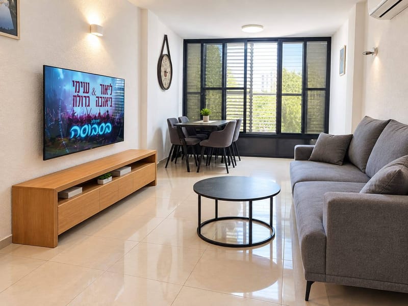 Фото с Facebook – 3 Комнаты • 5,200 ₪, בן ציון ישראל 19, Рамат-Йосеф, Бат-Ям (1)