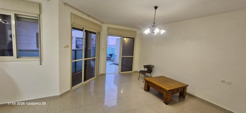 תמונה מפייסבוק – 4 חדרים • 8,500 ₪, חנקין, מתחם 200, הוד השרון (1)