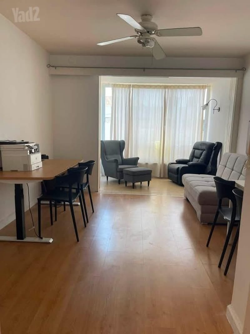 תמונה מיד2 – 4 חדרים • 7,500 ₪, לחובר 6, רמת אביב, תל אביב (1)