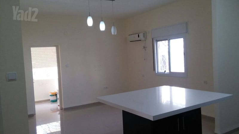 תמונה מיד2 – 2 חדרים • 2,900 ₪, מנדלי מוכר ספרים 1, אברמסקי, קריית אתא (1)